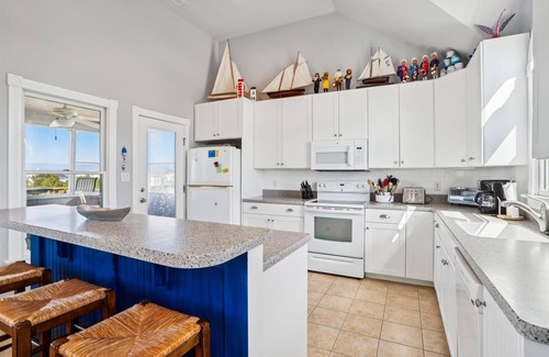 Ocean Hill Casa | ¡¡SIMPLEMENTE HERMOSO!! 5 RBs, privada piscina, jacuzzi, mesa de billar y perros!