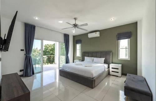 Rawai Casa | V161 Quiet 4BR with Pool Table, 3 Min to Rawai Beach