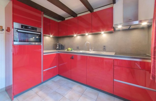 De Haan Casa | V32 with parking and shared pool by Interhome