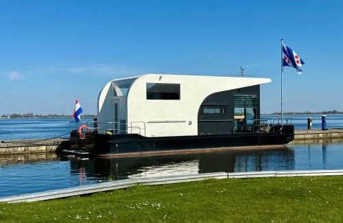 Offingawier Casa | VaarLoft Pur Sang