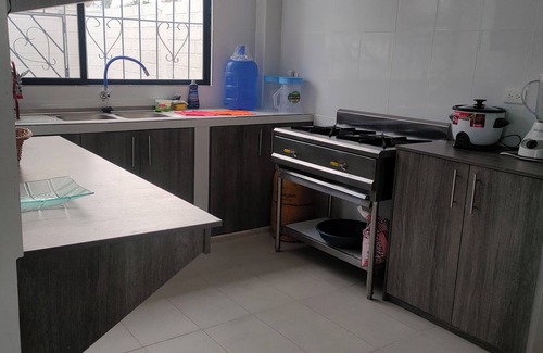 Tonsupa Casa | Vacacional exclusive house for family group and friends,5 min from the Beach