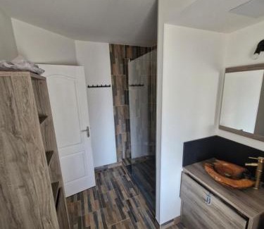 Messeix Apartamento | Vacances à la Campagne 4 étoiles à 30min des pistes de ski Mont Dore Sancy