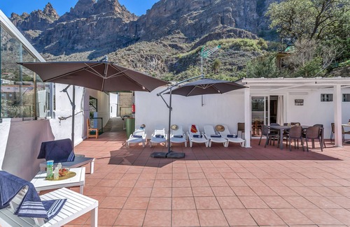 La Solana Casa | Vacation Home 'Vv Pedacito De Cielo' with Mountain View, Wi-Fi and Air Conditioning