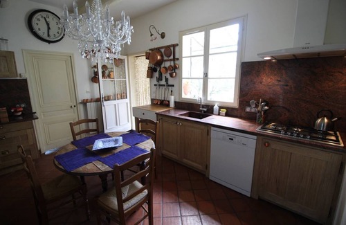 Saint-Martin-de-Castillon Casa | Vacation home in the Luberon in the heart of nature, private pool.