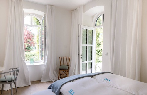 Poertschach am Woerthersee Apartamento | Apartamento de 57m2 en villa Wörthersee con acceso privado a la playa