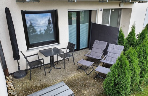 Schoenwald Apartamento | Apartamento con piscina, sauna y wifi.