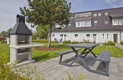 Gross Zicker Apartamento | Vacation apartment with sea view and garden use - Haus Inselwind FeWo MEERduft