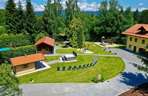 St. Oswald Casa | Vacation home for 40 guests with 625m² in Sankt Oswald-Riedlhütte (264618)