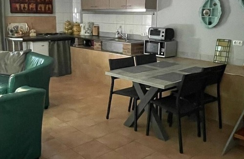 Sainte-Croix-de-Mareuil Casa | Vacation home "Gare de Mareuil" in southwest France