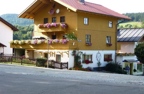 Bayerisch Eisenstein Apartamento | Vacation apartment with barbecue facilities and free WLAN