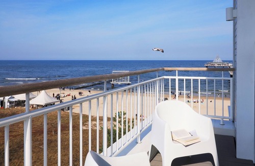 Heringsdorf Apartamento | Vacation apartment with 1 bedroom and balcony facing the lake
