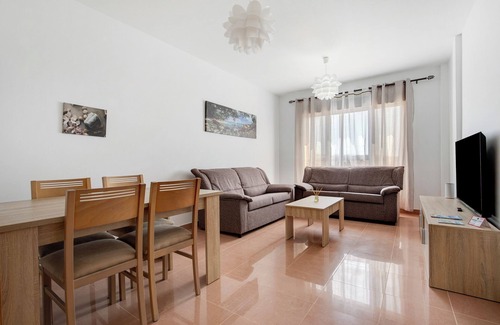 Puerto del Rosario Apartamento | Apartamento de vacaciones 'Casa Rosi 1' con vistas al mar y Wi-Fi
