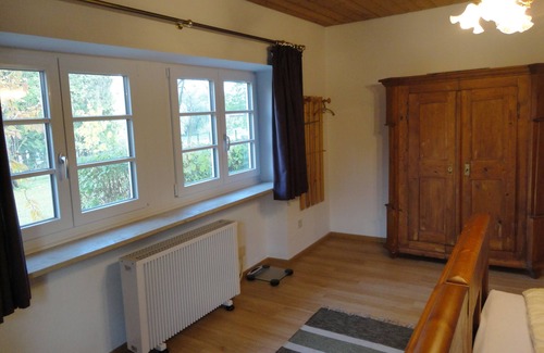 Prien am Chiemsee Apartamento | Vacation apartment in Haus Wagner with sep. Bedroom, 64 sqm, terrace
