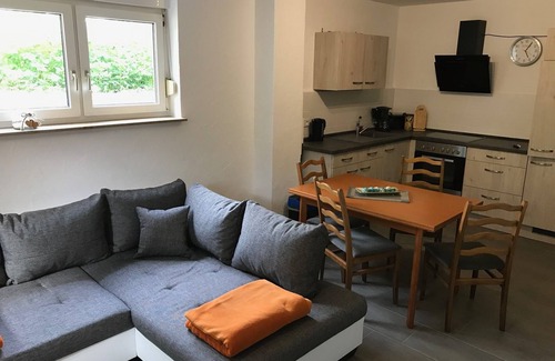 Eisenhuettenstadt Apartamento | Vacation apartment with separate entrance