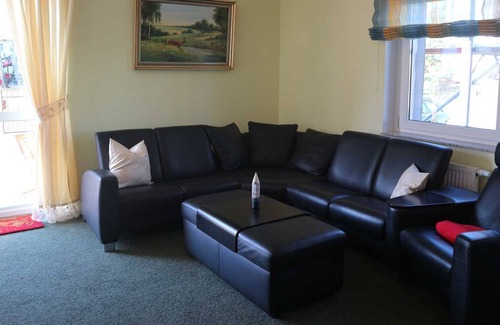 Forst Cabaña | Apartment 1 - Pension Am Waldgurtel
