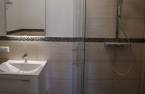 Forst Cabaña | Apartment 1 - Pension Am Waldgurtel