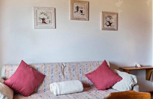 Burgusio Apartamento | Pet-friendly Vacation Apartment Sonnenhof SONNSCHEIN with Mountain View, Wi-Fi, Terrace& BBQ