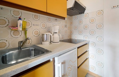 Burgusio Apartamento | Pet-friendly Vacation Apartment Sonnenhof SONNBLUME with Mountain View, Wi-Fi, Terrace & BBQ