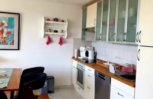 Stexwig Apartamento | Vacation apartment 2 on the small harbor waterfront property