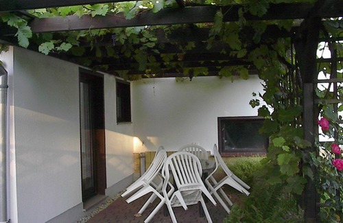 Kotzschenbroda Oberort Apartamento | Vacation apartment 2 - in the Jägerhof guest house