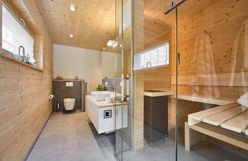 Elzach Apartamento | Vacation apartment, 86 sqm, 1 bedroom, bathroom with sauna, max. 2 persons