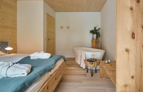 Elzach Apartamento | Vacation apartment, 86 sqm, 1 bedroom, bathroom with sauna, max. 2 persons