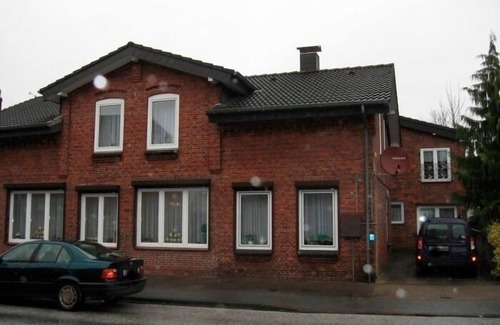 Buedelsdorf Apartamento | Vrbo Property