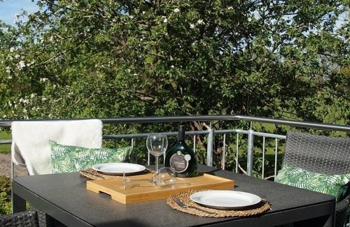 Schortens Apartamento | Vacation apartment/apartment for 4 guests with 67m² in Schortens (162436)