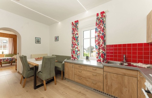 Mauterndorf Apartamento | Vacation apartment to relax and find peace and quiet with garden access with LUNGAU CARD