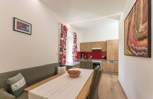 Mauterndorf Apartamento | Vacation apartment to relax and find peace and quiet with garden access with LUNGAU CARD