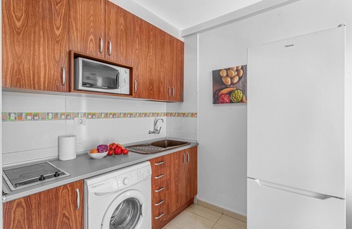 Puerto Rico Apartamento | Apartamento de vacaciones 'Calipso Sun and Beach' con vistas al mar, Wi-Fi y aire acondicionado