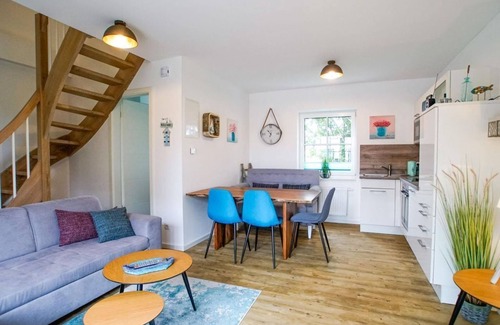 Tossens Apartamento | Vacation apartment 10 "Gut Tossens" - Apartment 10, shower, WC, 2 bedrooms