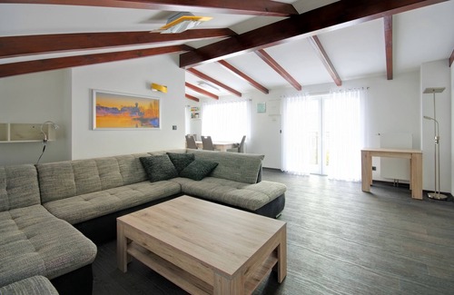 Freienhufen Apartamento | Vacation apartment/apartment for 4 guests with 69m² in Großräschen (128026)