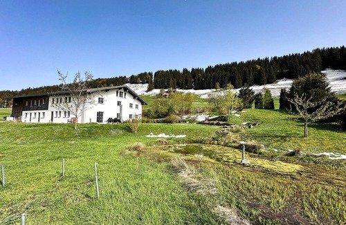 Oberstaufen Apartamento | Vacation apartment "Bärenhöhle"
