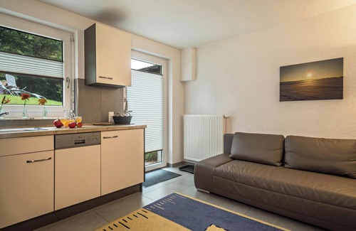 Mengen Apartamento | Apartamento de vacaciones "Haus Afaldra" con Wi-Fi y jardín