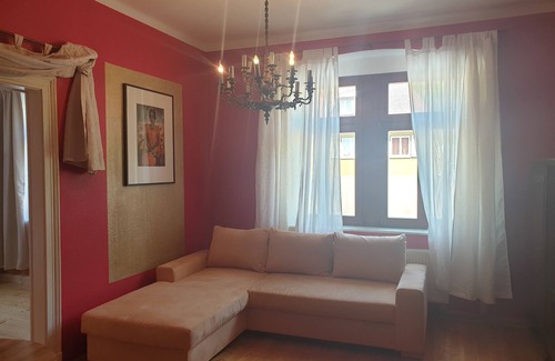 Niederpoyritz Apartamento | Vacation apartment in a historic villa for up to 6 people