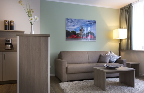 Altstadt Apartamento | Apartamento de vacaciones en el casco antiguo, estacionamiento subterráneo disponible en la casa.