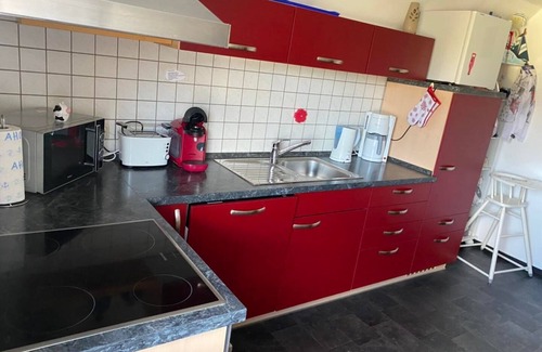 Wangels Apartamento | spacious top floor apartment in a quiet village location.