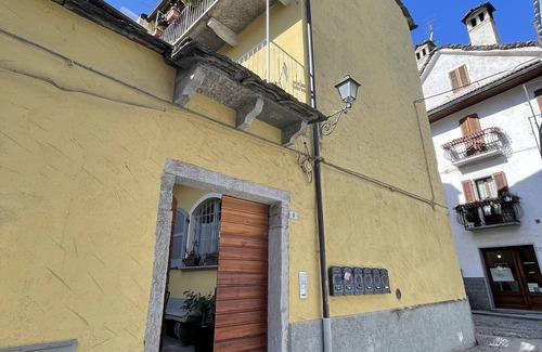 Domodossola Apartamento | Vacation Apartment "Il Cortiletto"