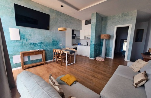 El Cotillo Apartamento | Vacation Apartment 'Maar Suites Cotillo 2 - Seafront' with Sea View, Private Terrace and Wi-Fi