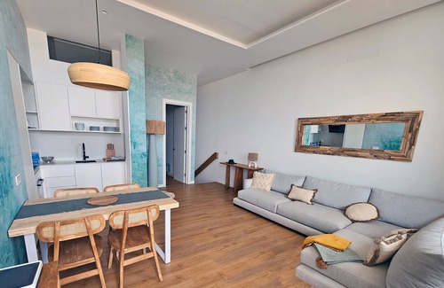 El Cotillo Apartamento | Vacation Apartment 'Maar Suites Cotillo 2 - Seafront' with Sea View, Private Terrace and Wi-Fi