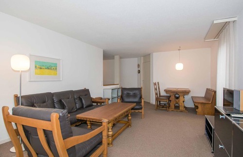 Adelboden Apartamento | Apartamento 3 piezas para 4 personas. Balcón con vistas a las montañas.