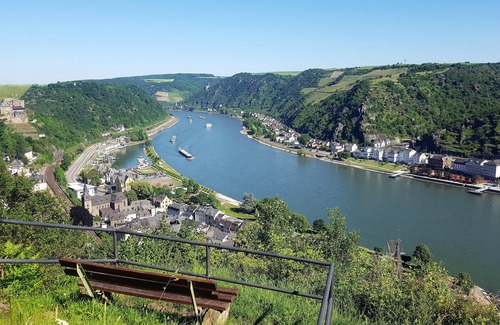 Biebernheim Apartamento | Vacation apartment Rheintalblick St. Goar - Loreley. High-quality, spacious and modern