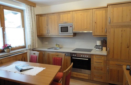 Dorfgastein Apartamento | Vacation apartment 'Sonnenblumenfeld', organic farm Moarbauer, Gastein Valley