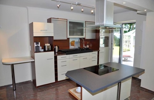 Heikendorf Apartamento | Vacation apartment Villa Bellevue I with terrace in Haus Hohrott 17 in Heikendorf