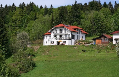 Neuschoenau Apartamento | Vacation apartment with 2 bedrooms incl. WLAN