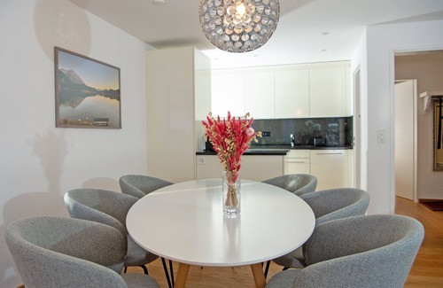 Valbella Apartamento | Vacation apartment with private jacuzzi for 4 people Casoja Lenzerheide