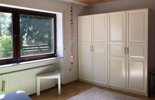 Kolbingen Apartamento | Vacation apartment Woanderszuhause - 2 bed apartment/flat, shower, WC, 1