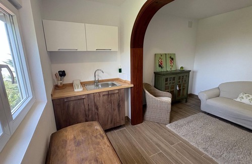 Los Portales Apartamento | Vacation 'Bastion Del Drago - 7' with Mountain View, Shared Terrace and Wi-Fi