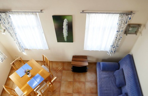 Ringen Apartamento | Vacation between fruit, wine and forest